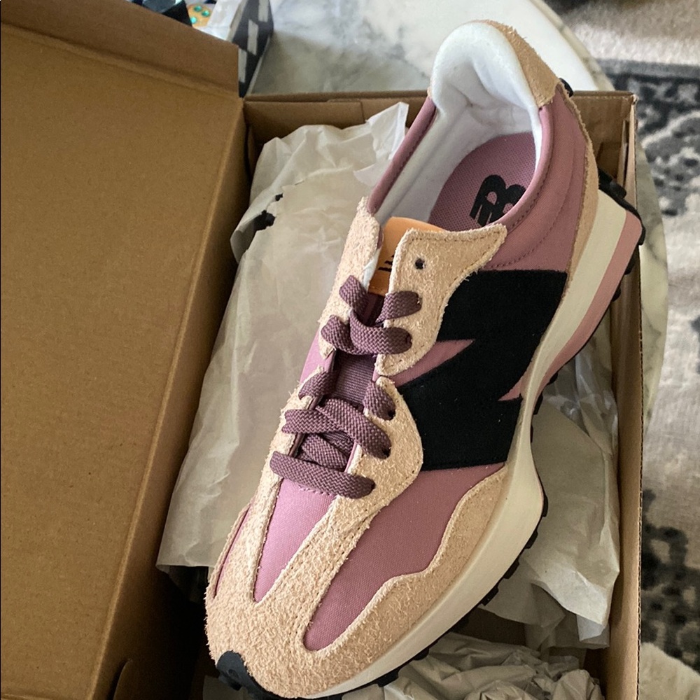 New Balance Women's Pink and Black Sneakers